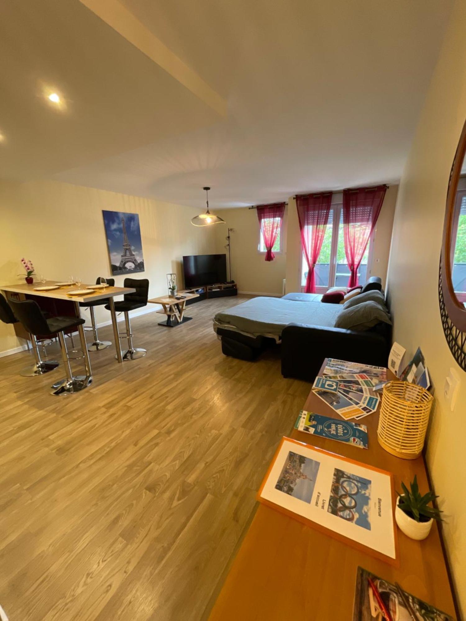 Paris Disneyland Appartement Centre-Ville, Parking, Au Coeur De L'Aviron Vaires-sur-Marne 외부 사진